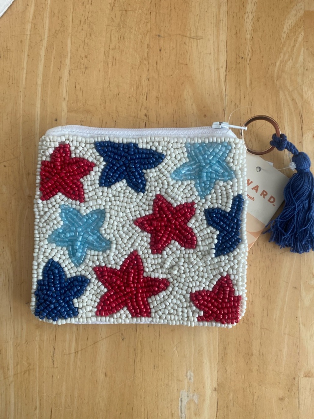 Beaded Star pattern zippered pouch with tassel Patriotic. NWT about 5x4.75
